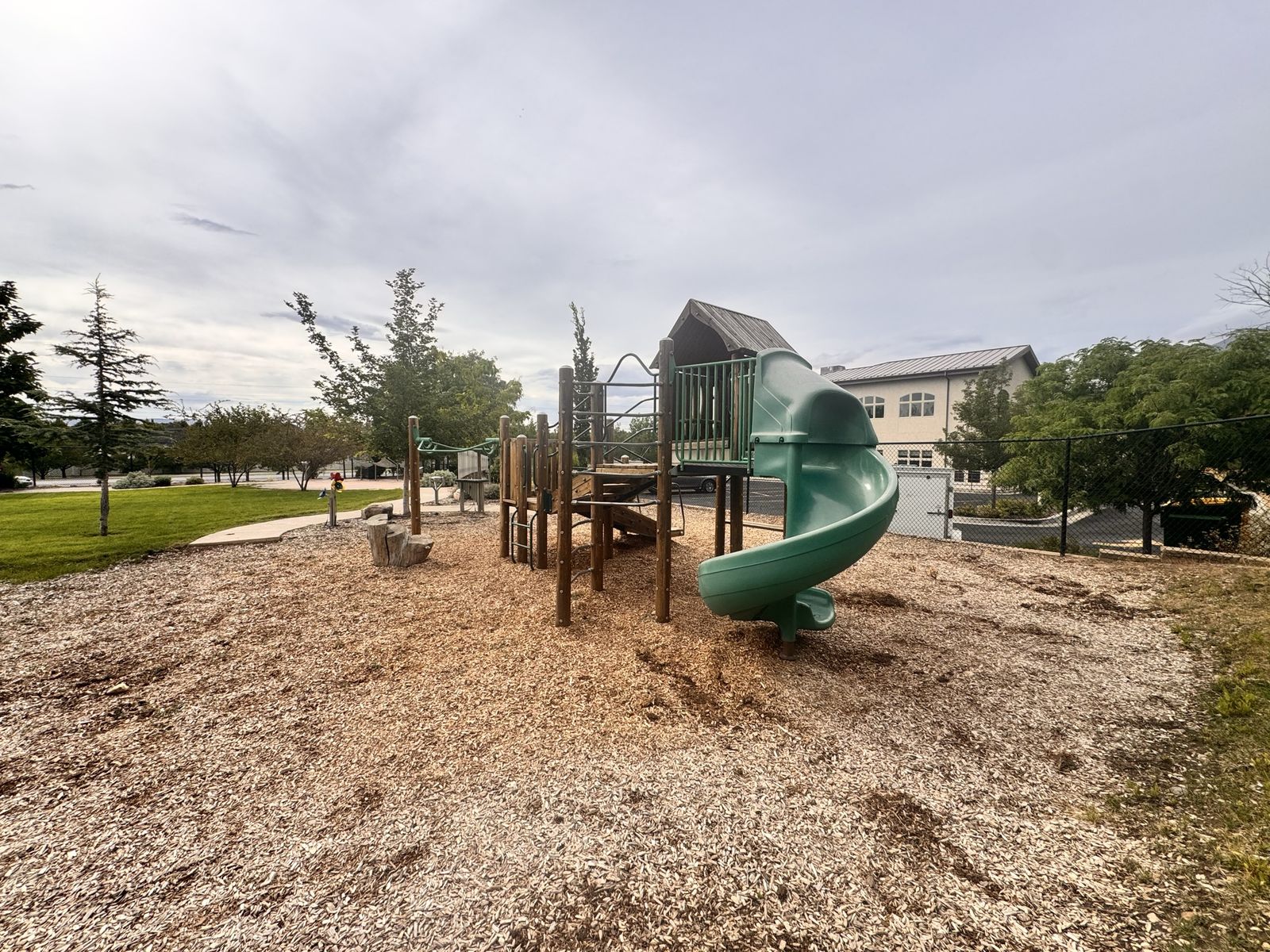 Main image 5