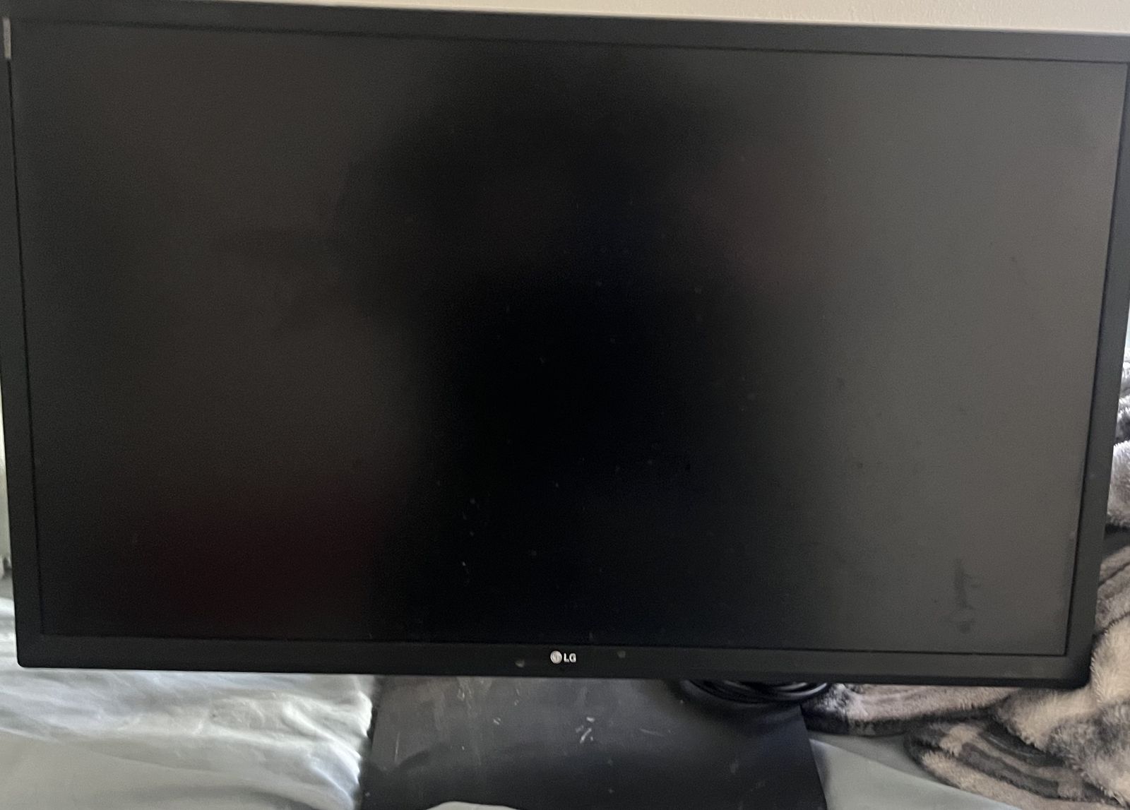 LG 27 In Monitor