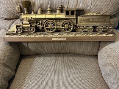 Train Railroad The Philadelphia 1871 Locomotive Train Figurine Decor