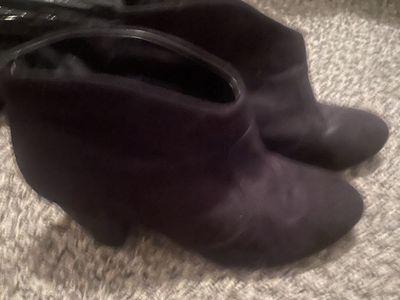 Women’s shoes