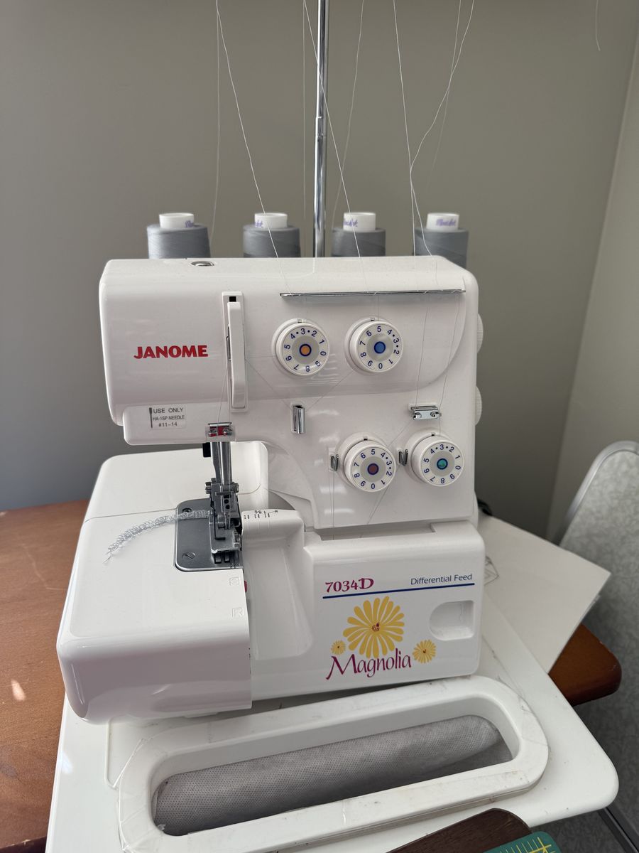 Janome Magnolia Differential Feed Serger 7034D