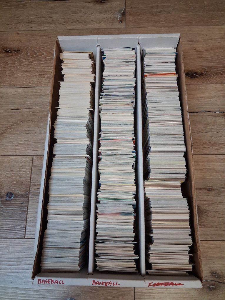 3000 CARD BOX BASEBALL CARDS TOPPS, UPPER DECK FLEER etc.