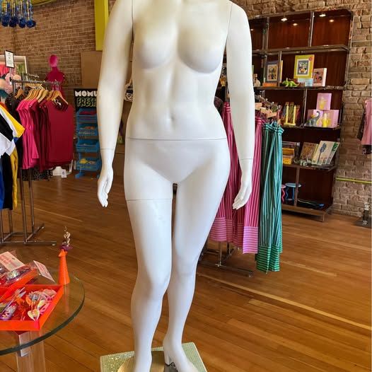 Mannequin Size XL