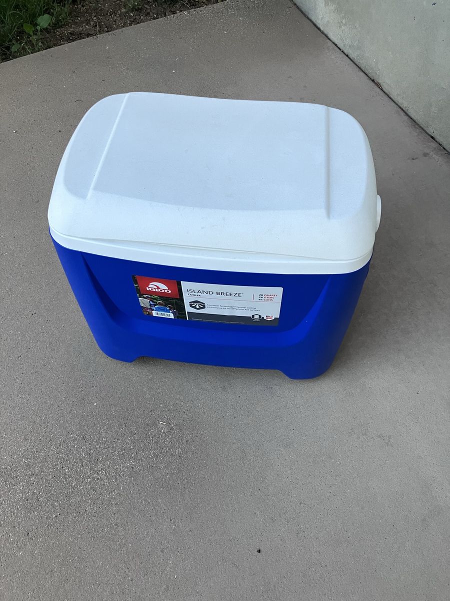 Igloo Island Breeze 28 Quart Cooler