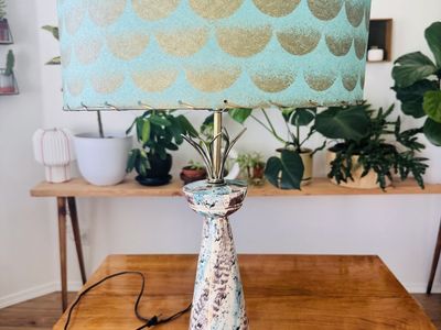 Mid century modern lamp with fiberglass shade