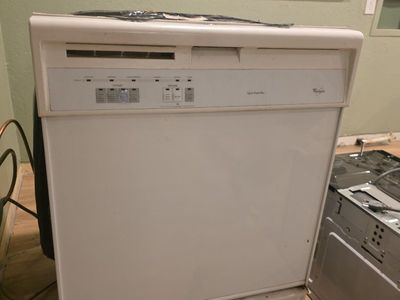 Whirlpool Built-in Dishwasher - White, Used. works fine.