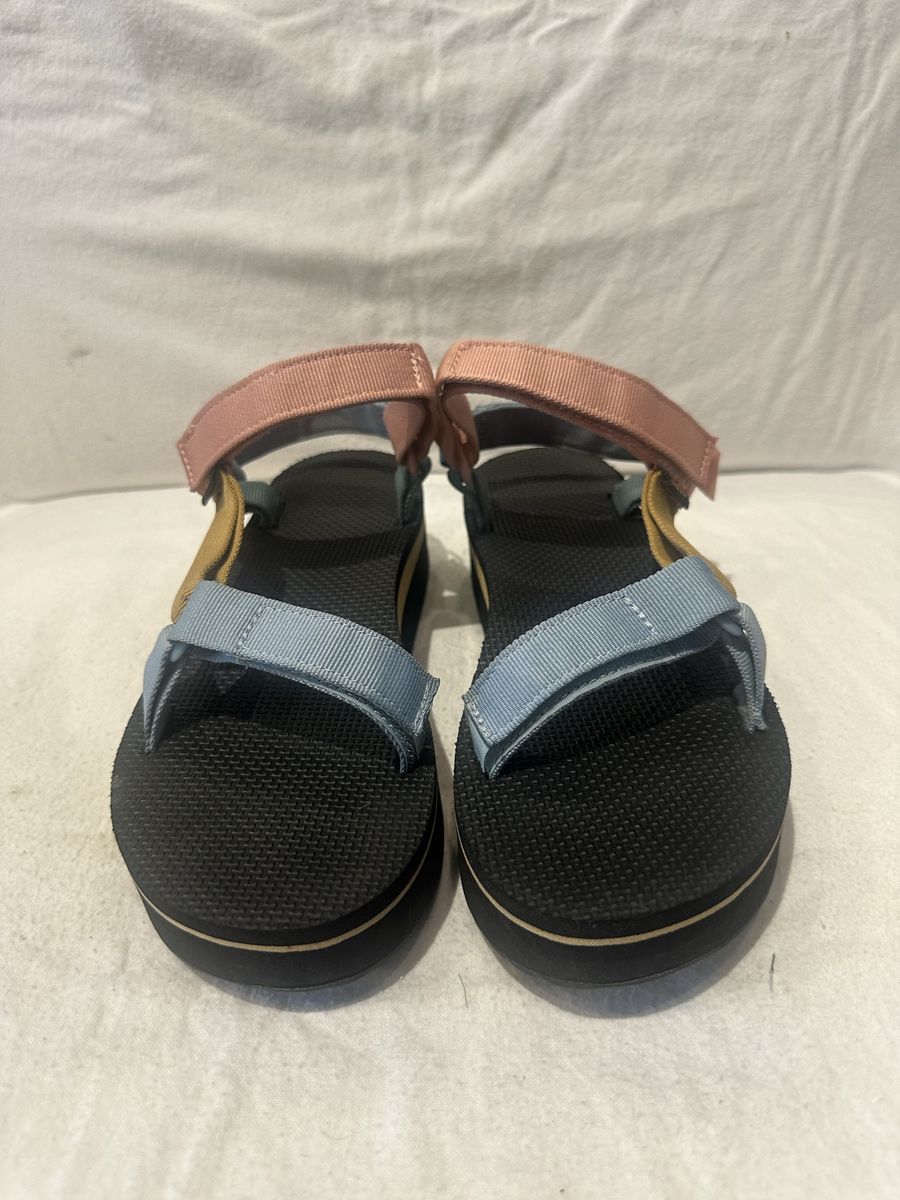 Teva women’s size 9 blue/pink/gold sandals