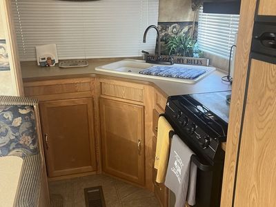 2006 Keystone Hornet Travel Trailer 30FKS