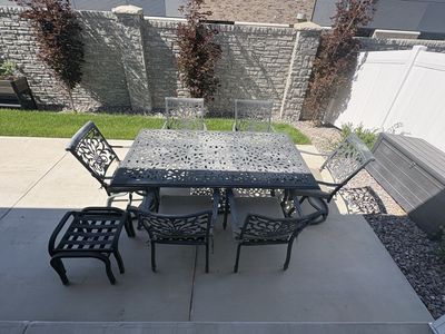 Cast Aluminum Outdoor Patio Dining Set - 6 Chairs & 1 Table, Black Finish