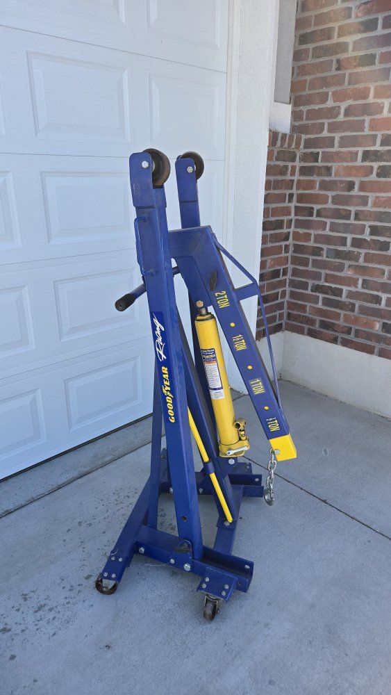 Goodyear Racing 2-Ton Hydraulic Engine Hoist / Shop Crane - Foldable Blue