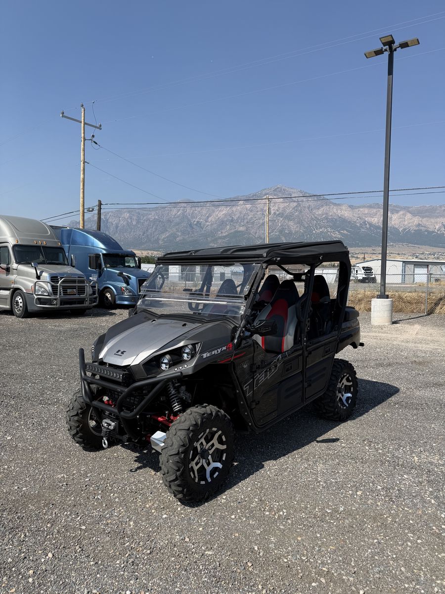 2021 Kawasaki Teryx4 LE