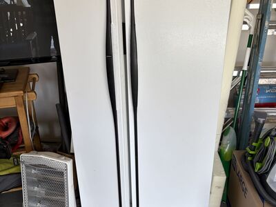 GE. HotPoint dual door refrigerator