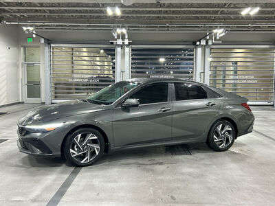 2025 Hyundai Elantra Hybrid Limited