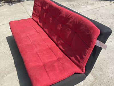 Futon Red