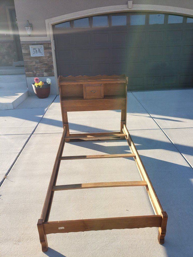 2 twin book case beds