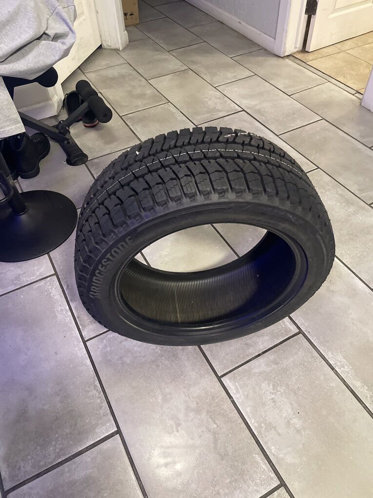 245/45/17 NEW BRIDGESTONE BLIZZAK TIRE