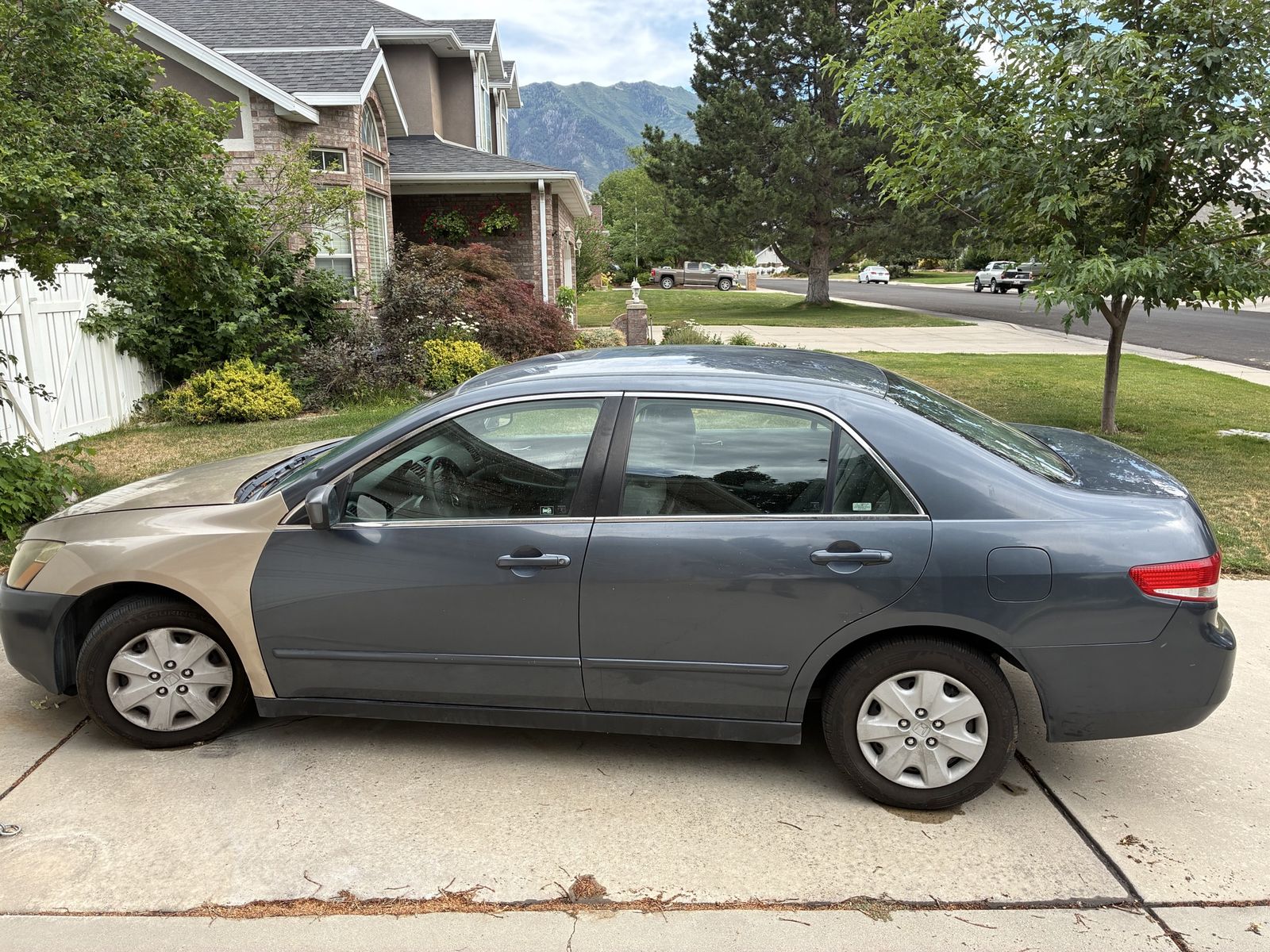 2003 Honda Accord - Engine Needs Replacement, 99k Miles, Rebuilt Title, Won't Start, Head Gasket Issue