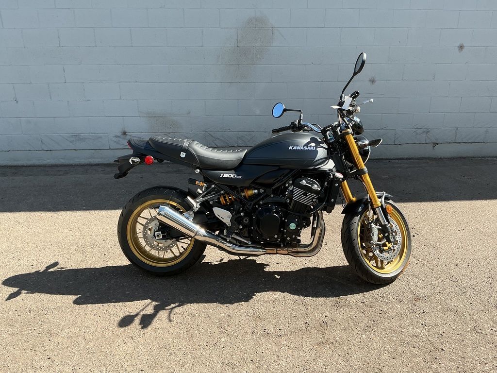 2025 Kawasaki Z900RS SE ABS