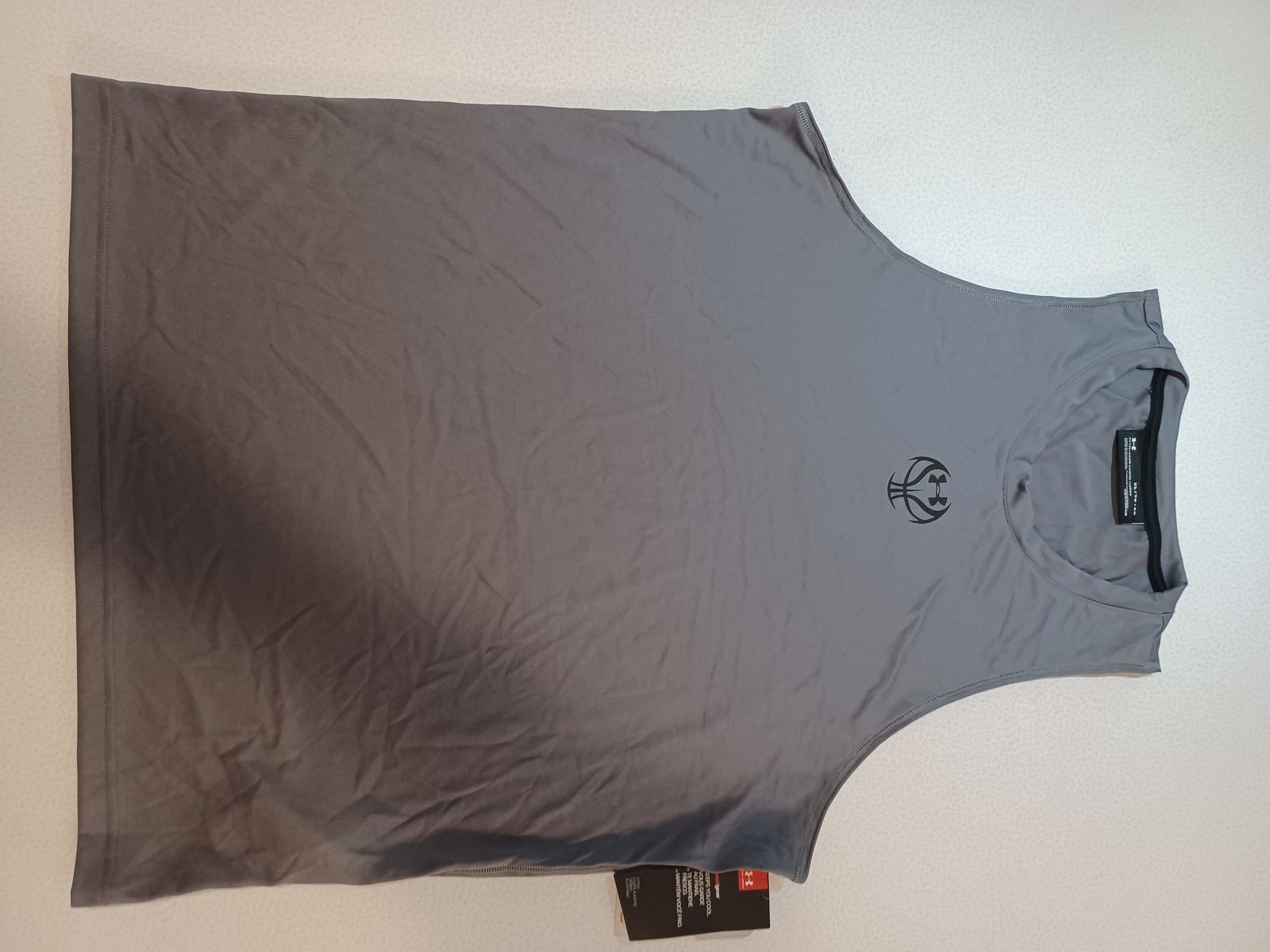 Under Armour Men's XL Sleeveless Performance Tanks – New with Tags (Black & Gray)