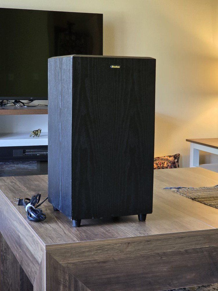 Boston PV400 Powered Subwoofer