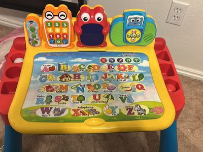VTech Touch & Learn Activity Desk Deluxe - Interactive Learning Toy for Kids