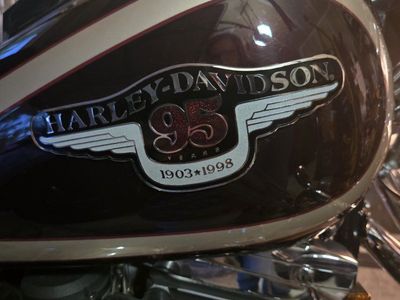 Harley-Davidson 95th Anniversary Motorcycle (1903-1998) - Collectible Edition