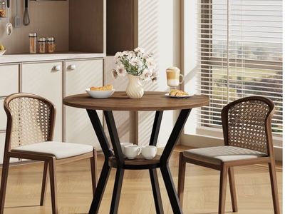 32" round kitchen table- New in box