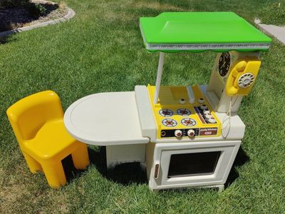 1982 Little Tikes Party Kitchen Vintage
