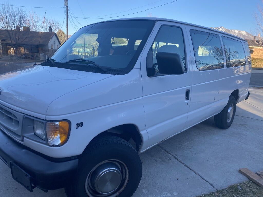 2002 Ford E-Series E-350 SD XL