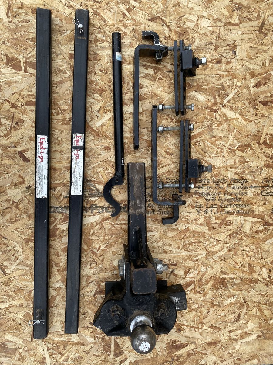 Equalizer Sway Control Hitch:  Equal-i-zer Model 2332