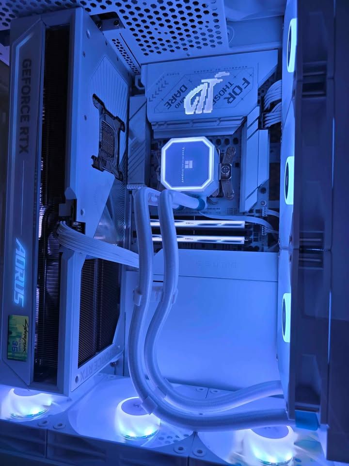 Main image 3