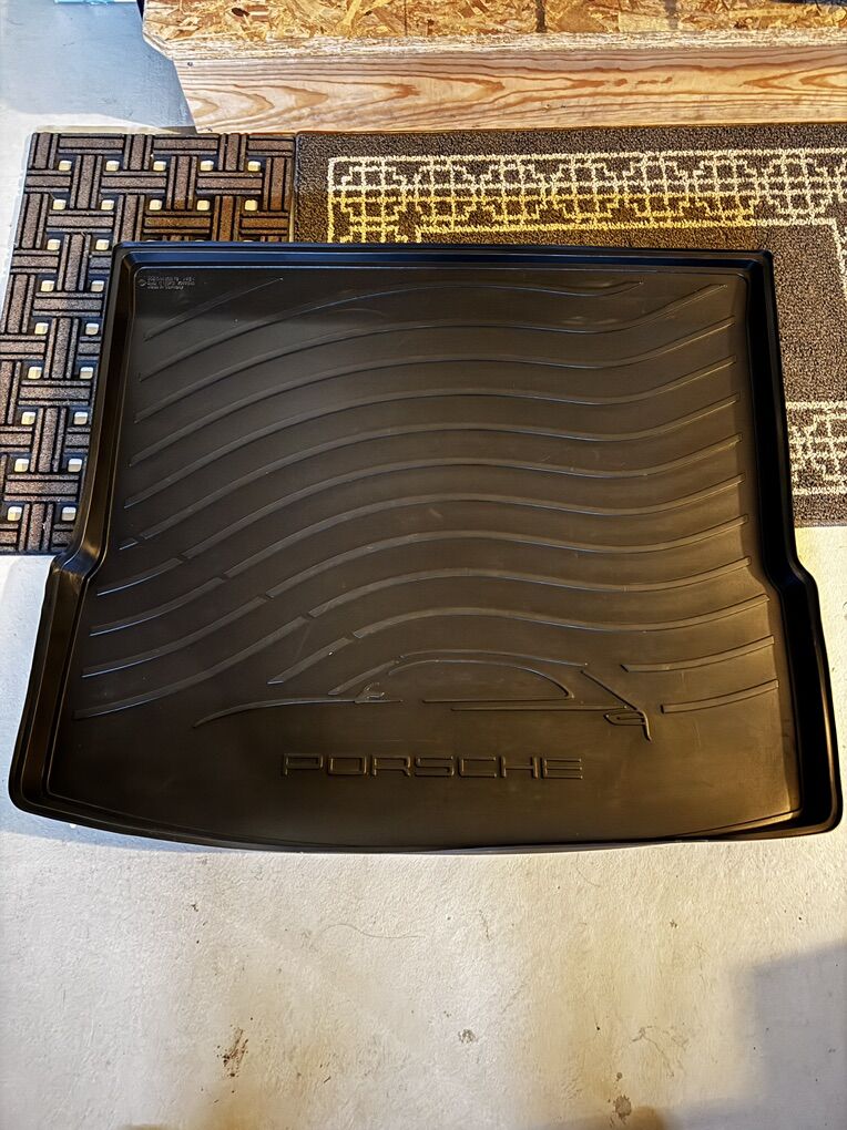 Porsche Macan Trunk Mat