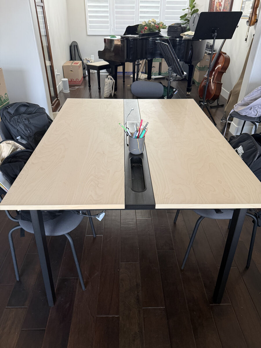 Conference / Study Table