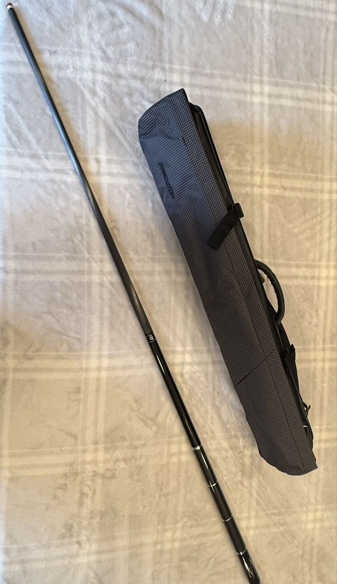 NEW Predator Poison Maelith Carbon Fiber Pool Cue + Predator Urbain Case - $525