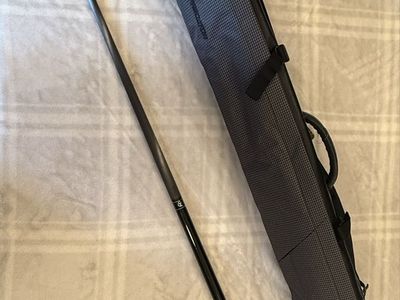 NEW Predator Poison Maelith Carbon Fiber Pool Cue + Predator Urbain Case - $525