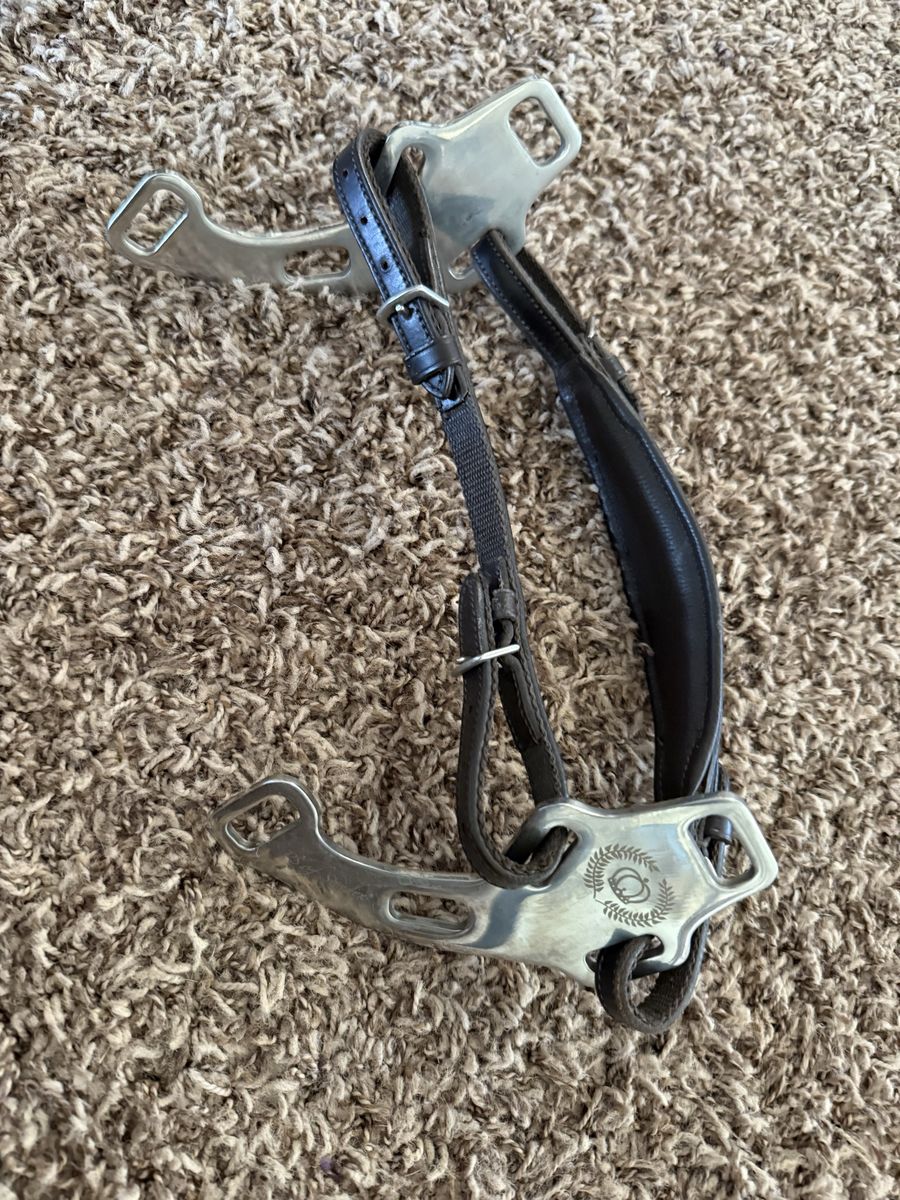 PS of Sweden Hackamore Noseband / Bitless Setup