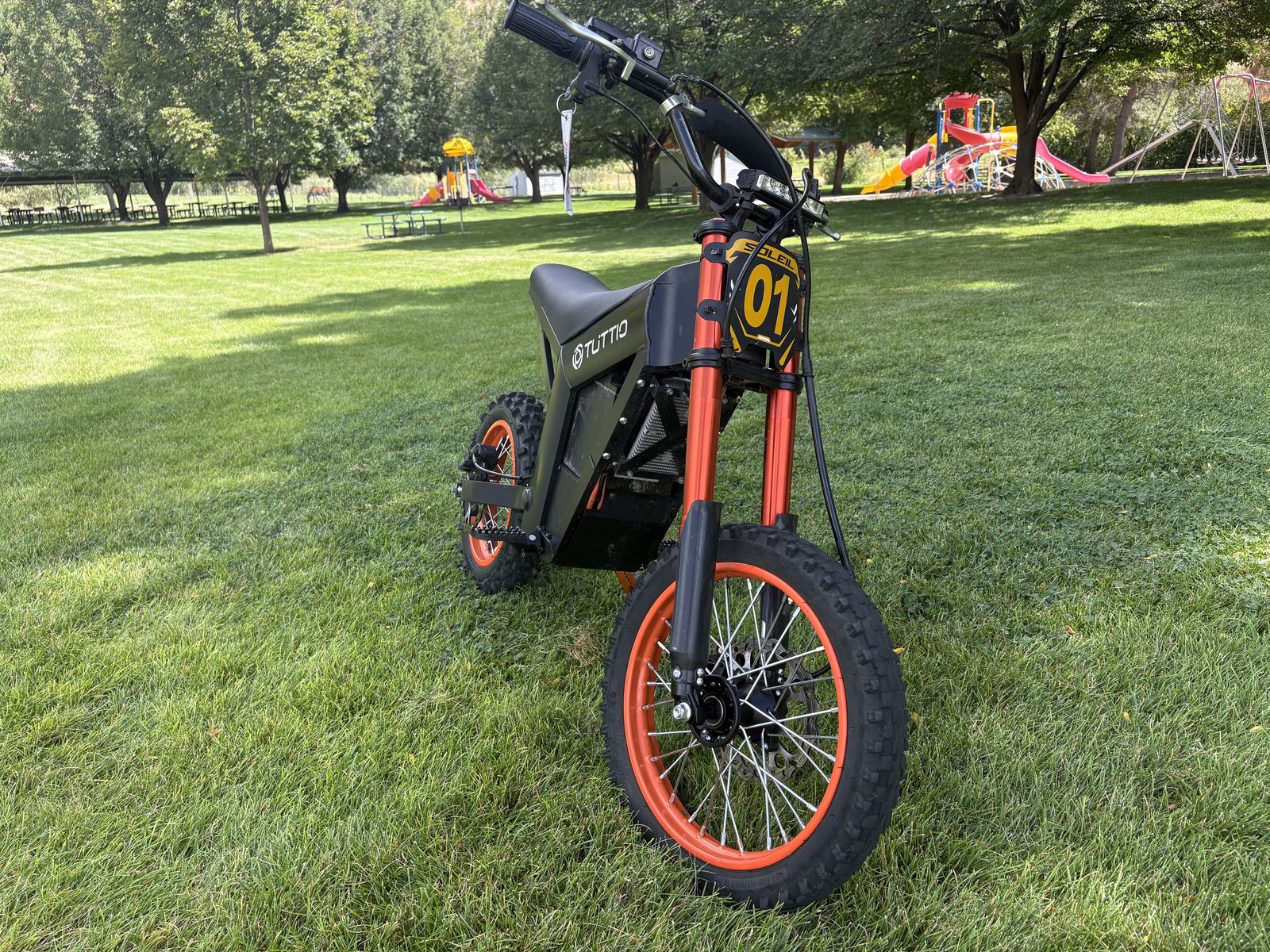 2025 Tuttio Soleil 01 Dirtbike