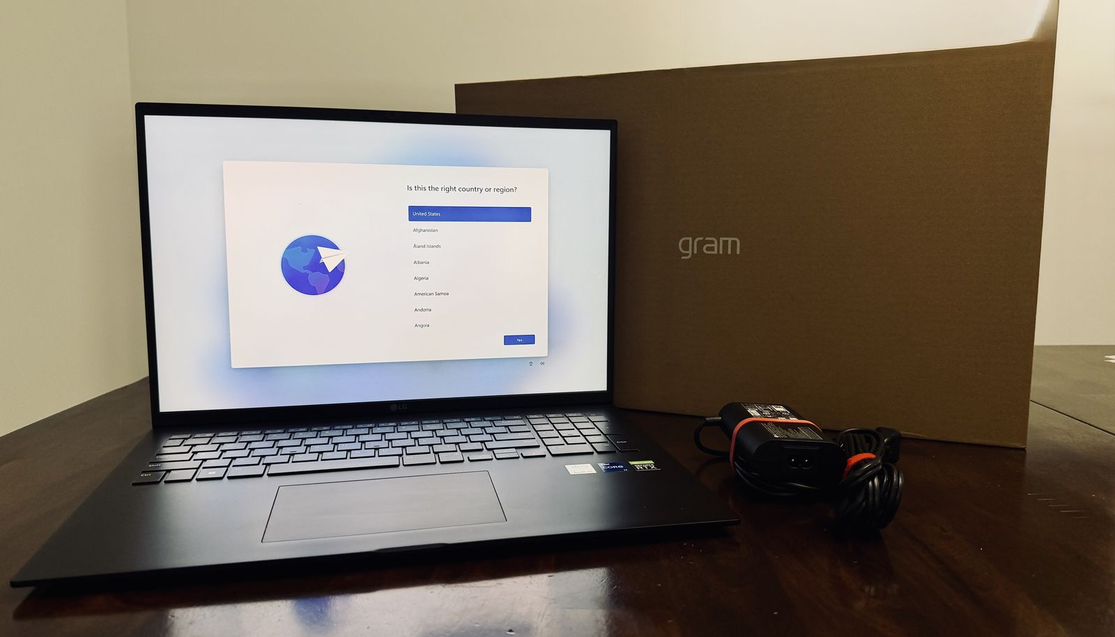 LG Gram 17 17Z90Q i7-1260P RTX 2050 32GB RAM 1TB SSD Win 11 Pro w/Box