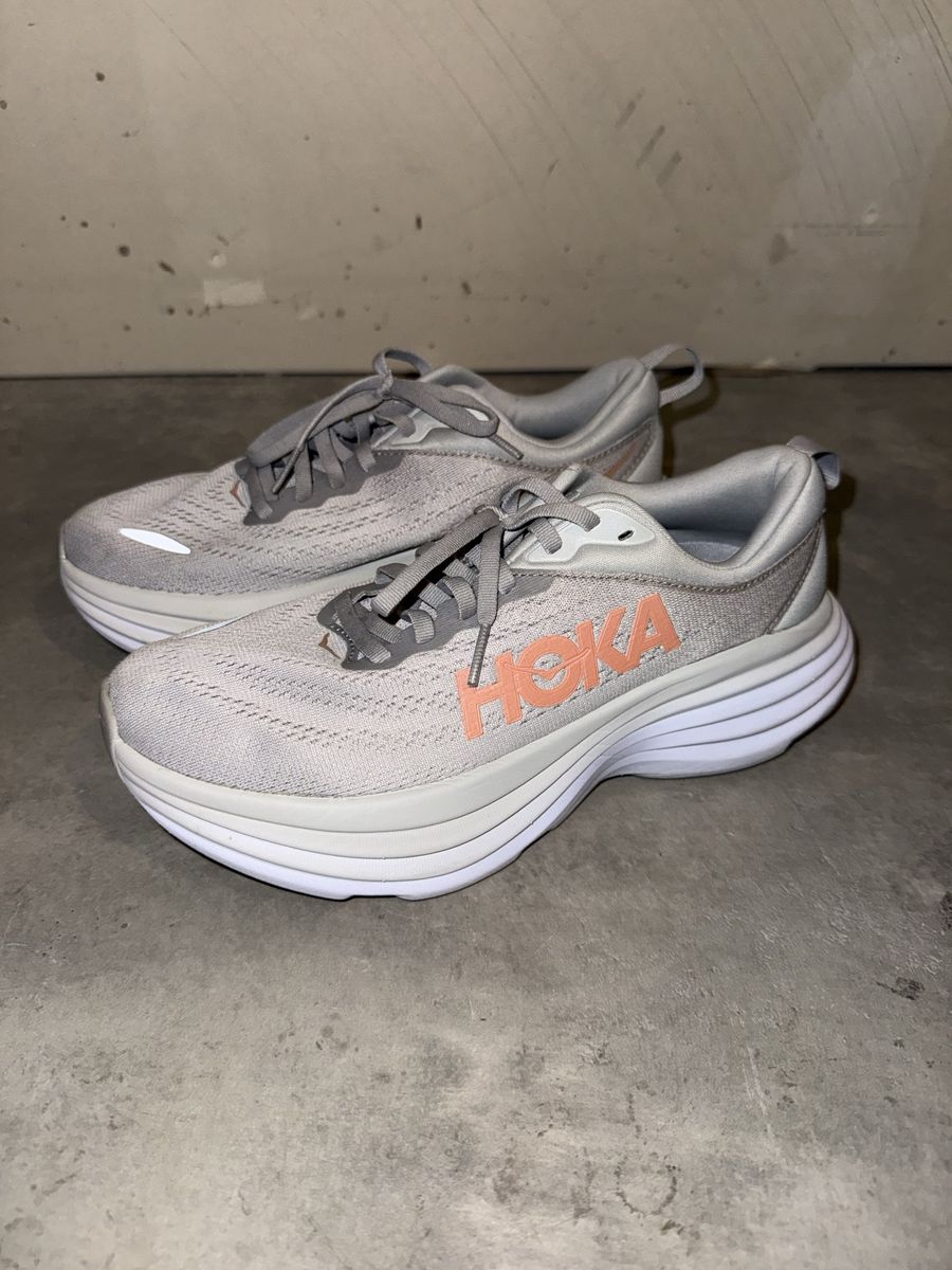 HOKA Bondi 8 Women’s Running Shoes – Size 6.5