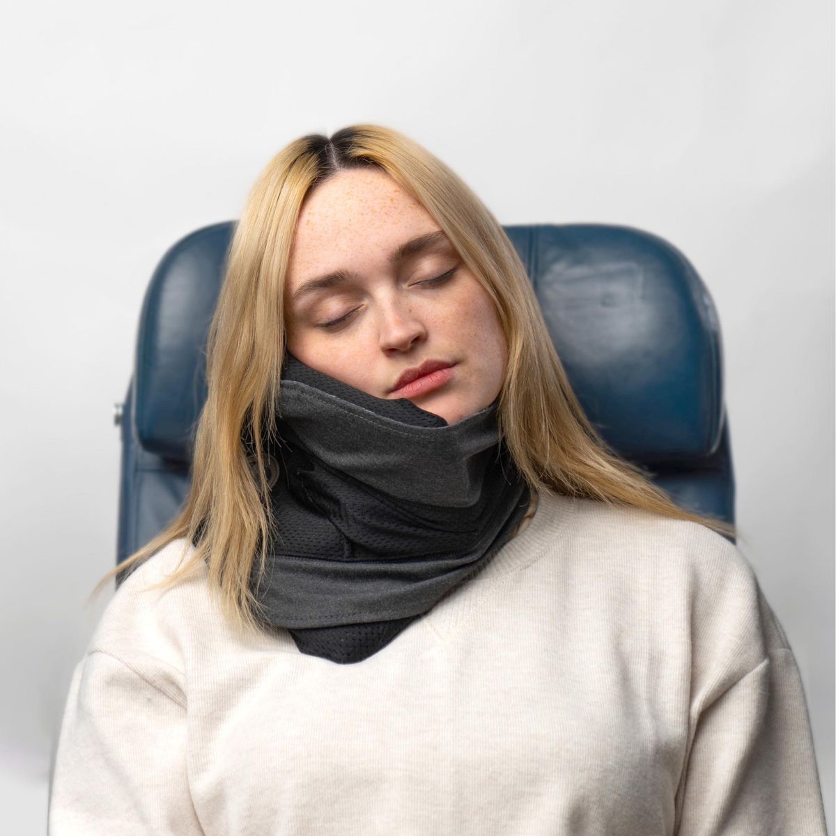 Travel Neck Pillow Wrap - Black  Ergonomic Neck Support