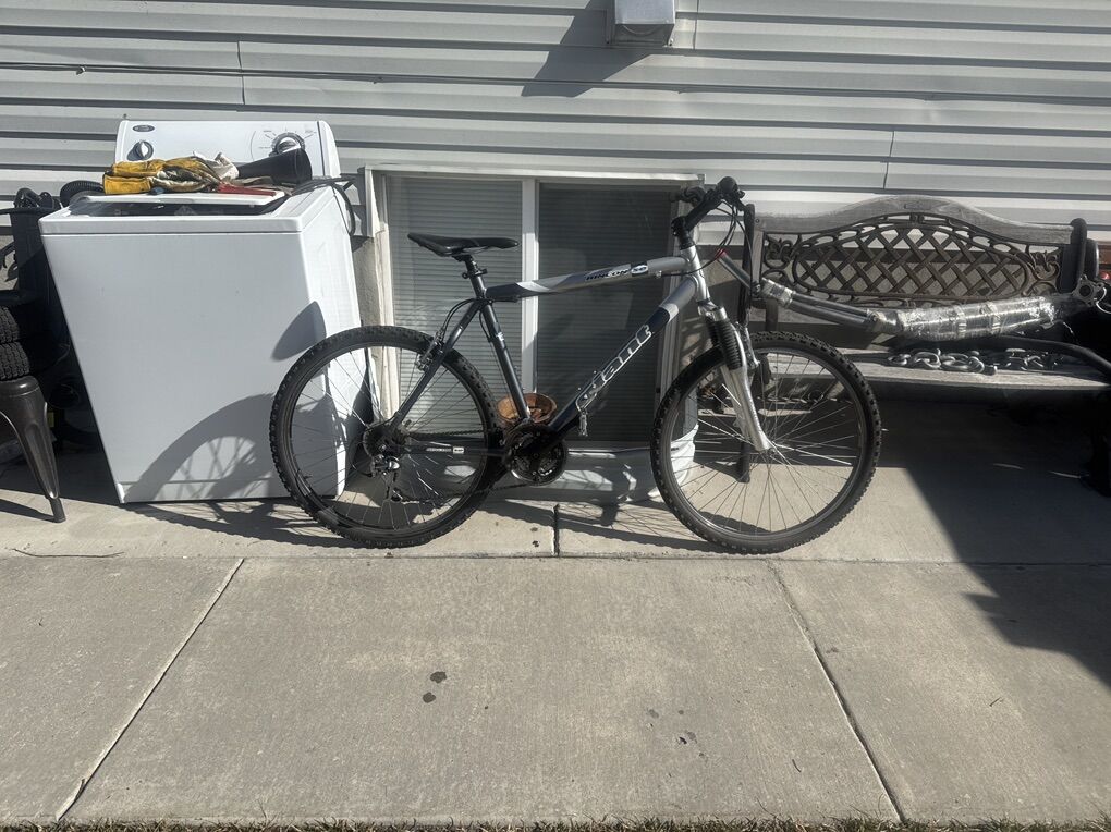 Giant Se Rincon moutain Bike