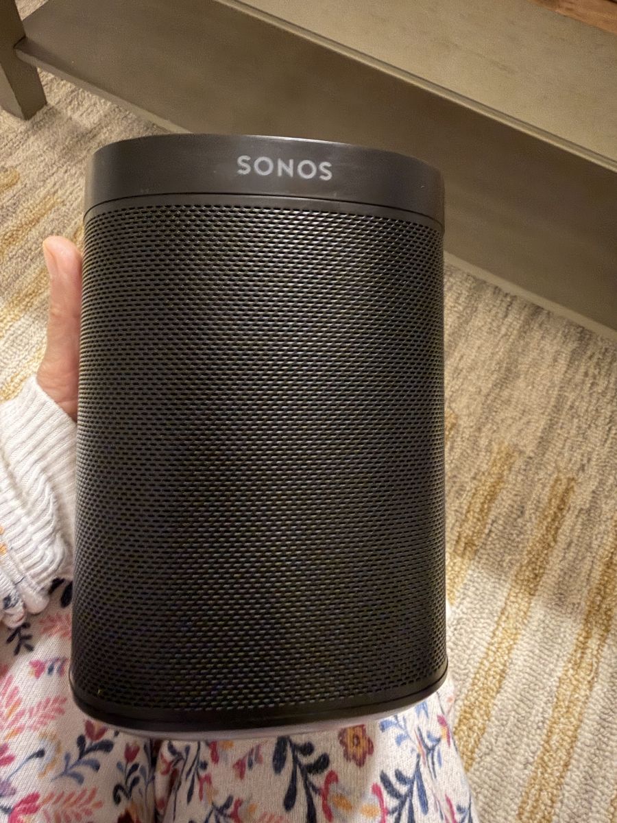 Sonos One S18 - 2nd Gen Smart Speaker - Black