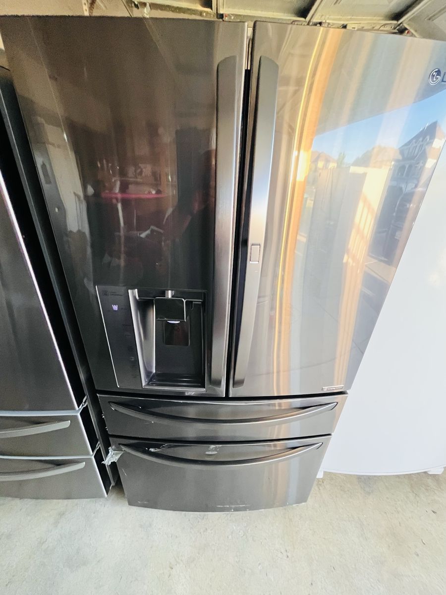 $850 OBO GOOD REFRIGERATOR LG BLACK STAINLESS STEEL