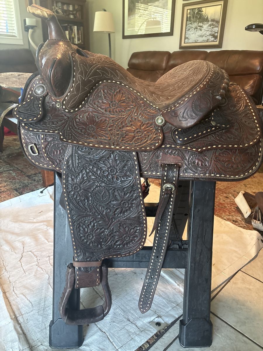 15. Inch Circle Y saddle
