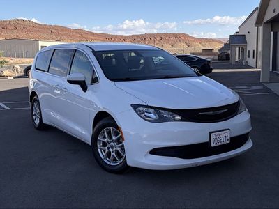 2022 CHRYSLER VOYAGER LX