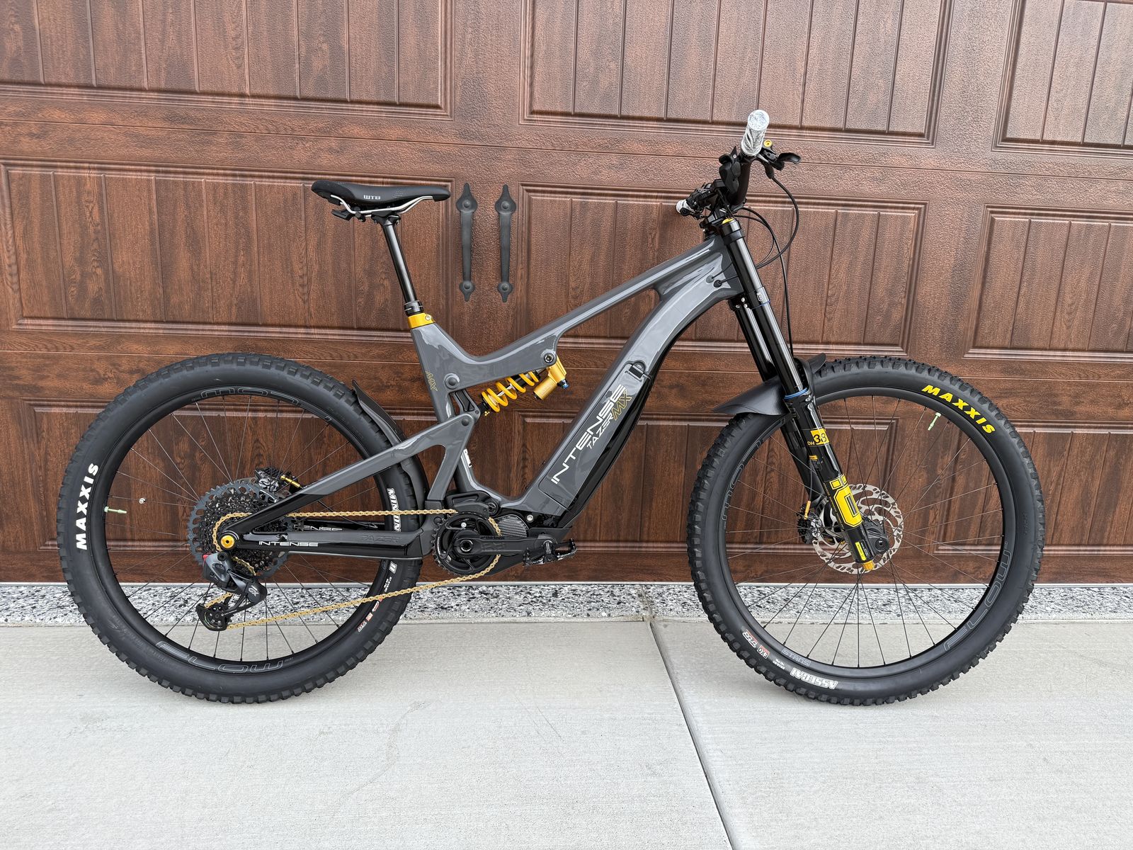 2024 Intense Tazer MX Pro Large - Totally Upgraded - 52.35 Miles