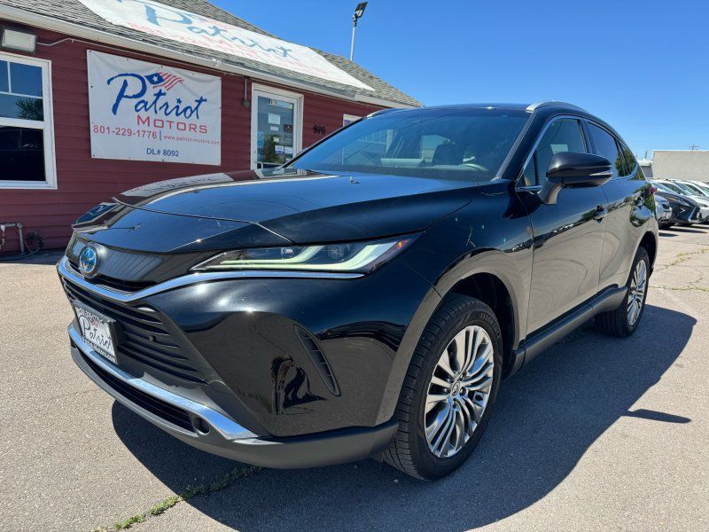 2022 Toyota Venza XLE