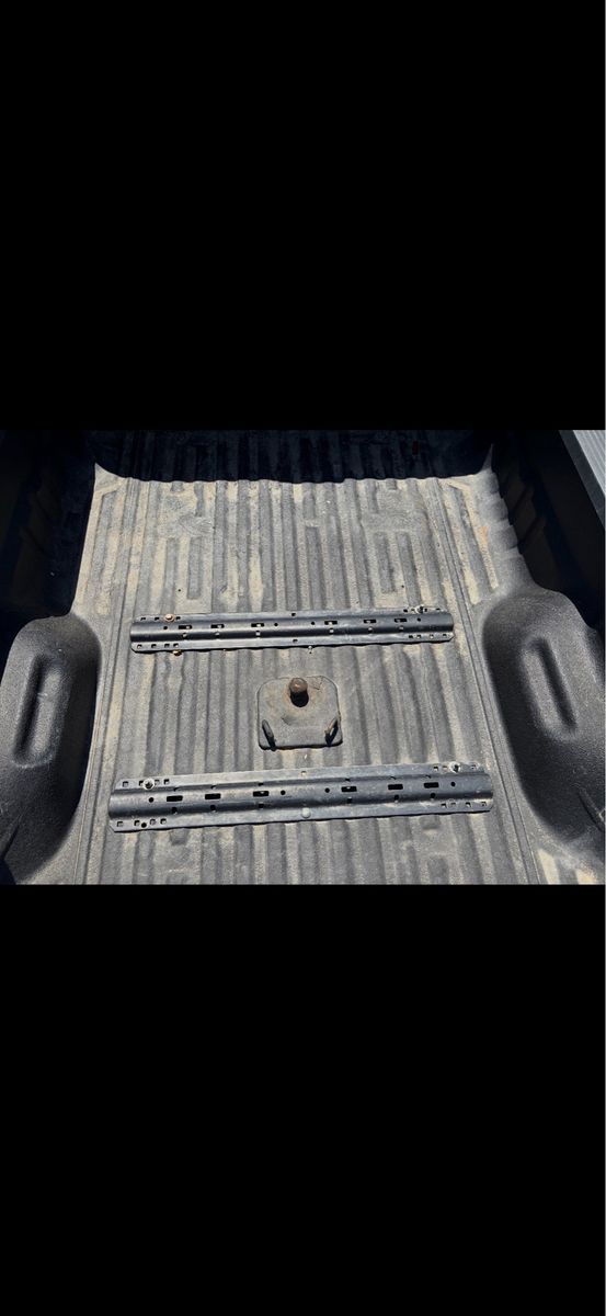 5th wheel hitch base rails