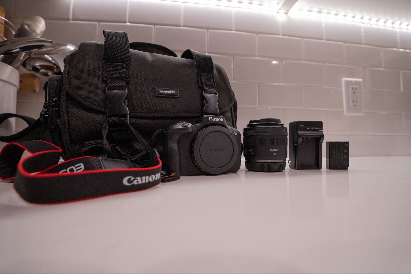 Canon EOS R50 Mirrorless Camera with RF 35mm f/1.8 Macro Lens & Bag