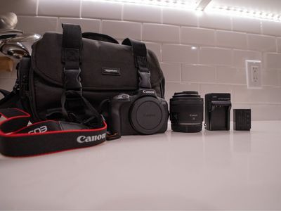 Canon EOS R50 Mirrorless Camera with RF 35mm f/1.8 Macro Lens & Bag
